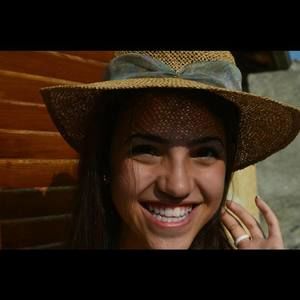 Meet your Posher, Lucia